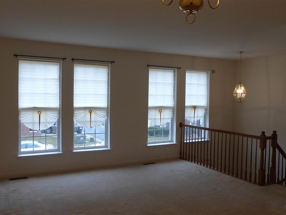 1st image of 1118 Posey Ln