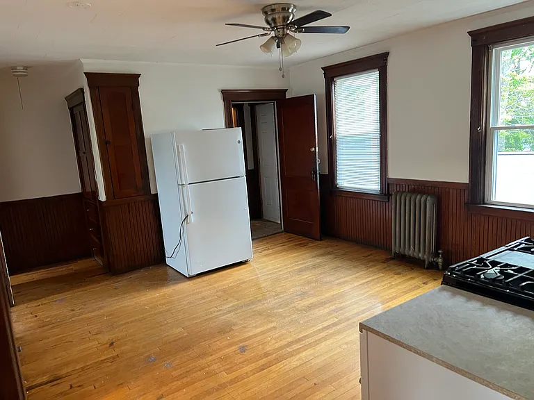 149 Howard St #2 — Photo 8