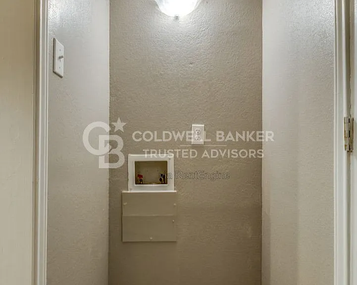 5332 Kenosha Ave — Photo 13