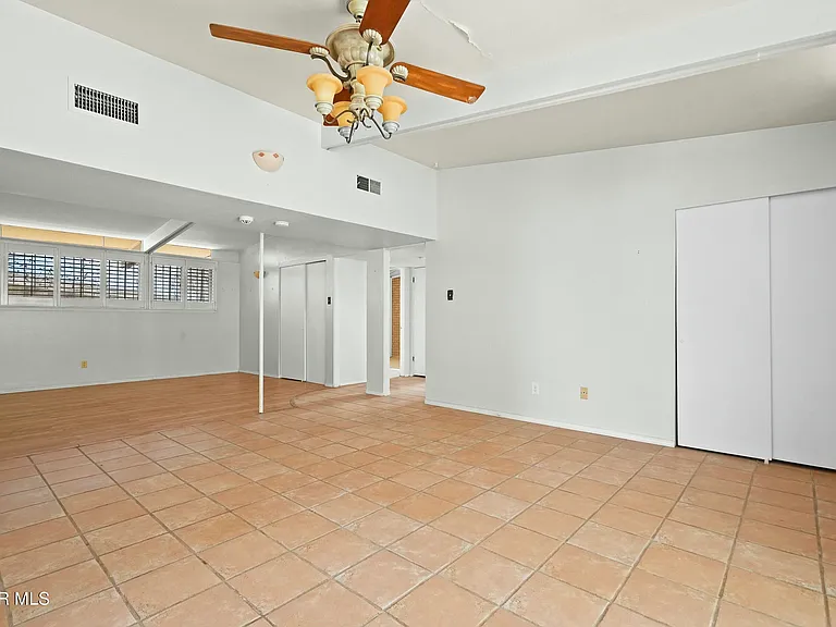 5505 Martin Ln — Photo 31