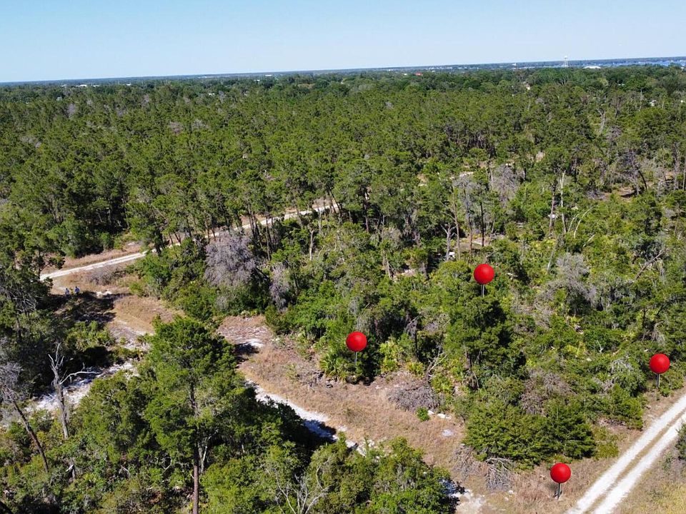 1st image of 300 Woodpecker Blvd Boulevard