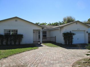 8778 SW 11th St, Boca Raton, FL 33433