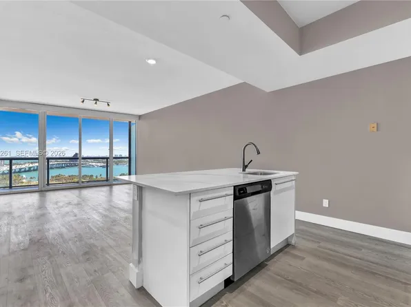 888 Biscayne Blvd APT 1710, Miami, FL 33132