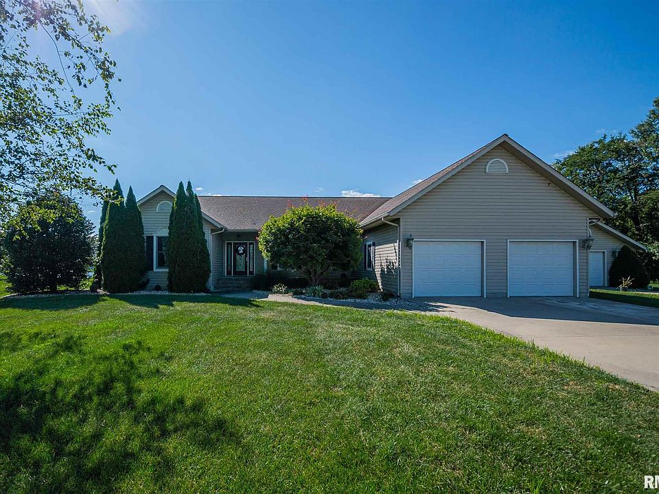 1st image of 137 Twelve Oaks Dr