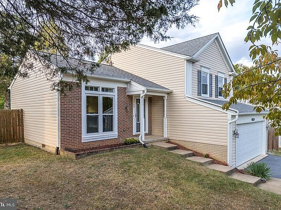 3rd image of 5809 Cascade Dr