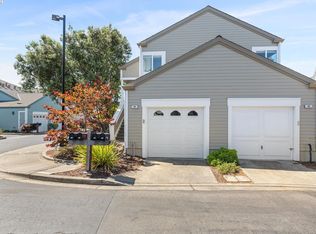 30 Shepardson Ln, Alameda, CA 94502