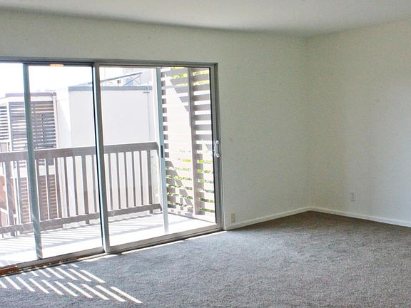 2nd image of 1455 Laguna St APT 3