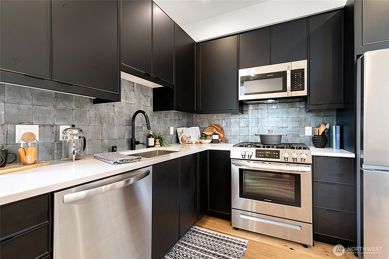 4th image of 4322 Wallingford Avenue N #A