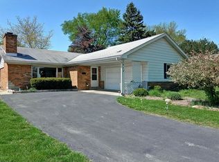 147 Chicago Ave, Clarendon Hills, IL