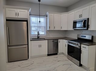 23 Mary Ave Floor 2, East Providence, RI 02914