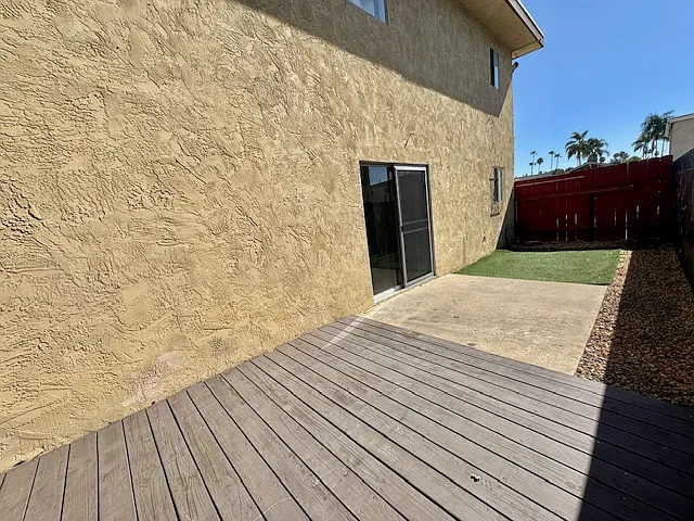 Vista Capri East — Photo 16