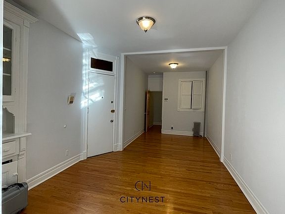 4th image of 504 11th St #1L