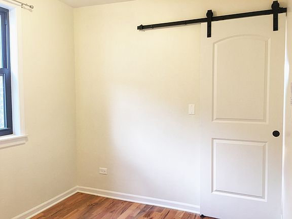 4th image of 2154 N Cleveland Ave APT 3R