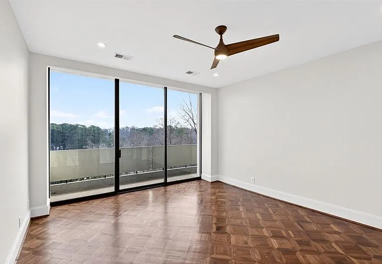 2575 Peachtree Rd NE #7E — Photo 26