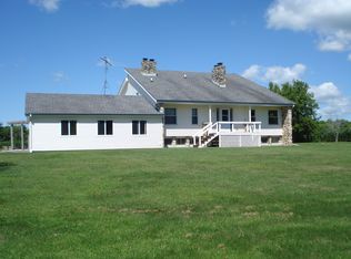 7014 Roosevelt Rd, Hartford, WI 53027