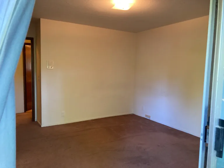 14407 Kingsley Ave — Photo 15