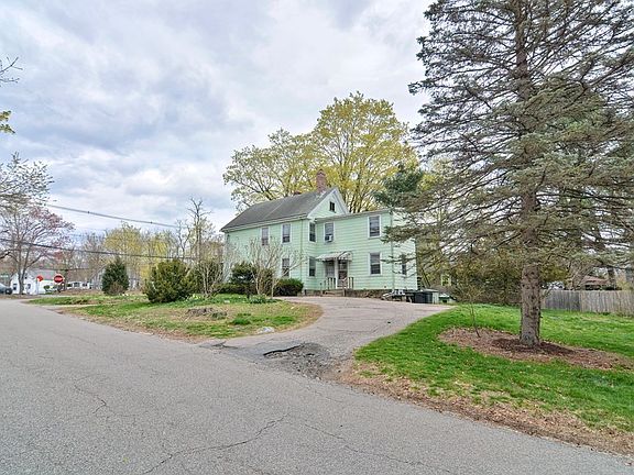 3rd image of 484 Canton St
