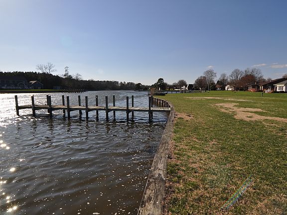 5th image of 23 Creek Dr