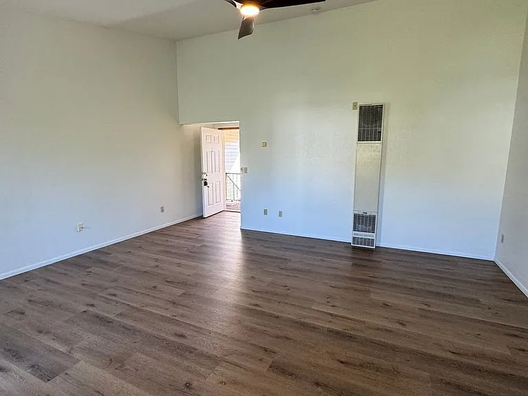 5429 Glenridge Way — Photo 22