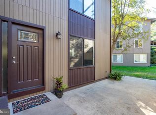 12303 Mulberry Ct, Woodbridge, VA 22192