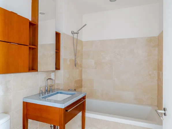 2 River Terrace image 13 of 21