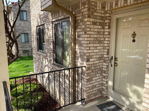 3rd image of 20908 Flora St