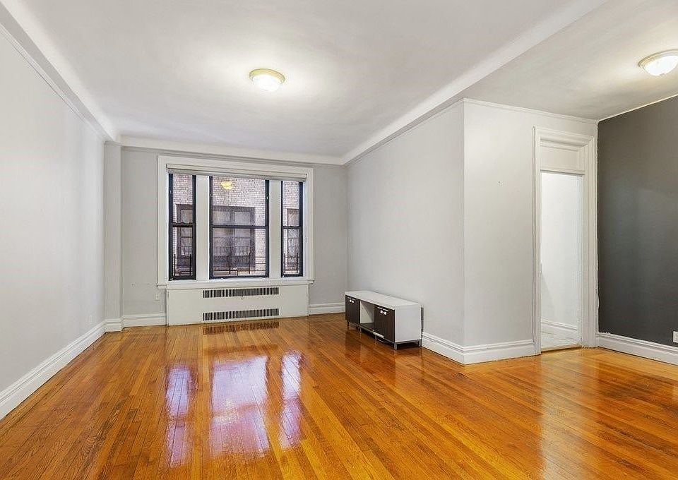 1st image of 525 W End Ave APT 6I