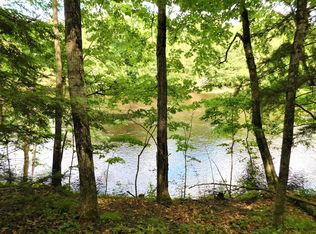 W11674 Riverside Rd, Marion, WI 54950