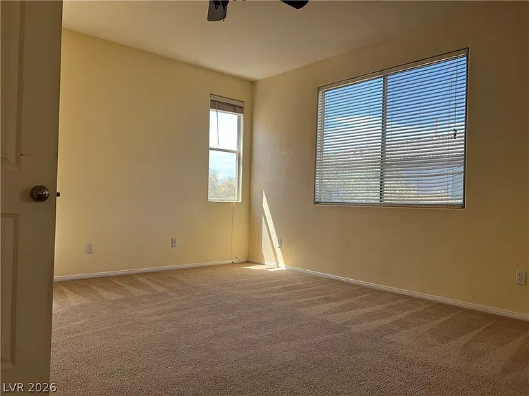 3900 Irvin Ave — Photo 20