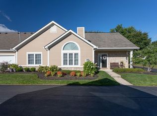 7955 Ravine Run Ln, Columbus, OH 43235