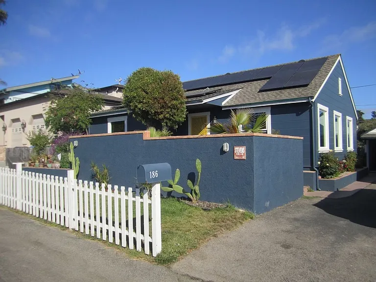 186 E St — Photo 22
