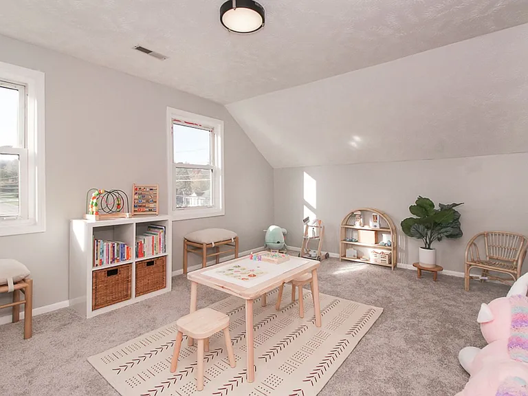 7329 Ward Rd — Photo 36