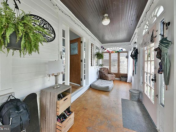 4th image of 1716 Webster Ave