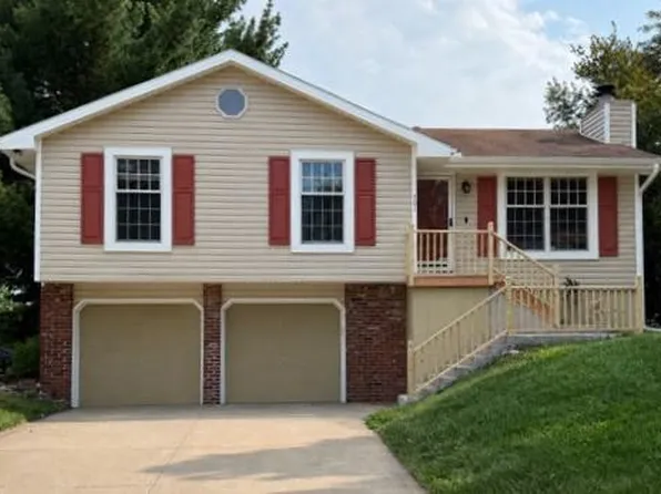 501 Sharon Dr, Liberty, MO 64068