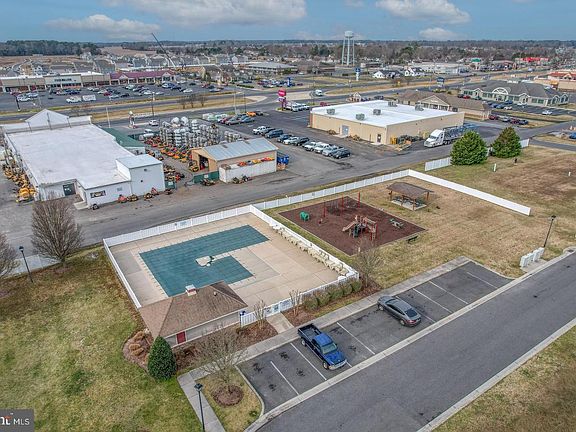 4th image of 23512 Tristan Ln #81