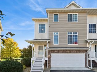 2833 Brockman Ct, Northfield, MN 55057