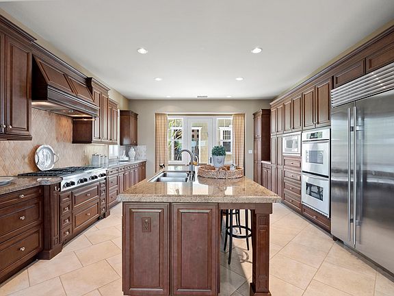 4th image of 8048 Rayford Dr