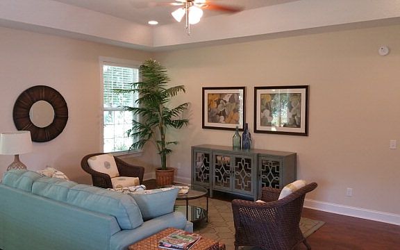 4th image of 513 Waterstone Cir