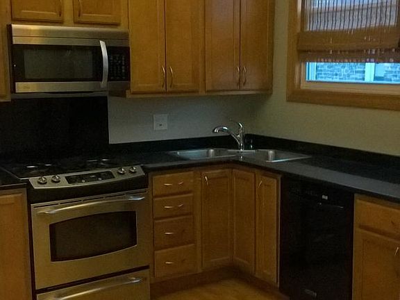 3rd image of 5444 W Leland Ave