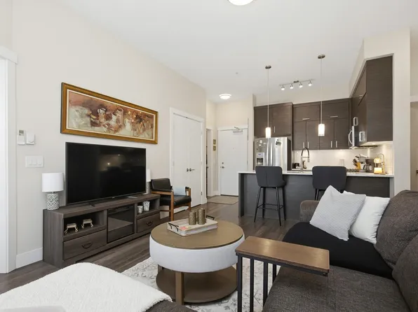 2120 Gladwin Rd #210, Abbotsford, BC V2S 0L7