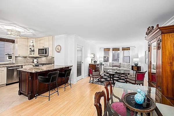 1st image of 440 E 62nd St APT 4A