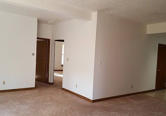 3rd image of 735 N High St APT E