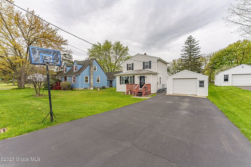 4th image of 9 Virginia Avenue