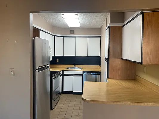 5th image of 7-15 162nd St APT 7A