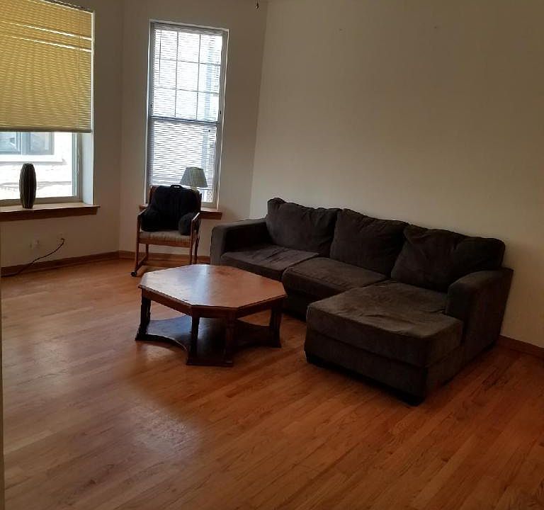 1st image of 1062 W Columbia Ave APT 3