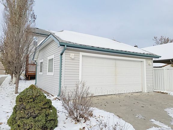 3rd image of 3044 Trelle Cres NW