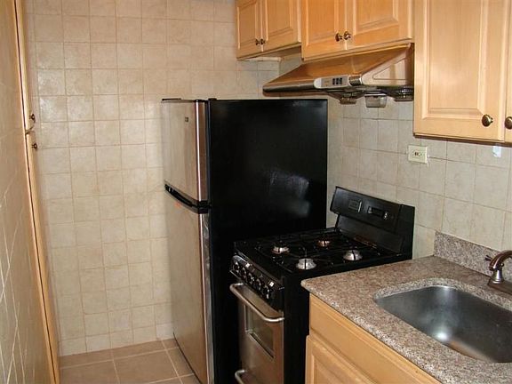 4th image of 14055 Burden Cres APT 5F