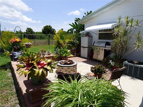 4th image of 25 Heath Aster Ln
