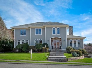 49 Gerald Rd, Marblehead, MA 01945