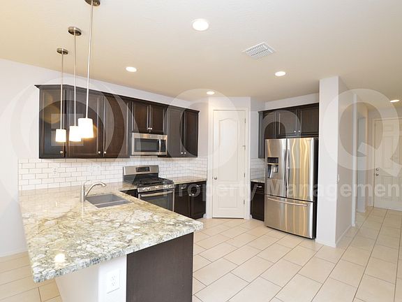 4th image of 26313 N 131st Dr